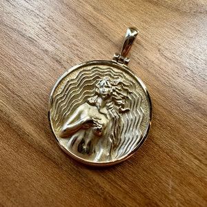 Aphrodite Pendant 14k Gold by Awe Inspired